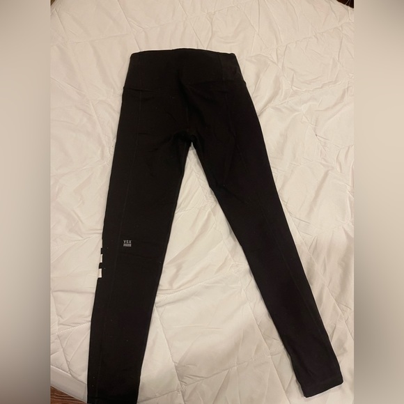 Victoria’s Secret Leggings Size Medium - Picture 2 of 2